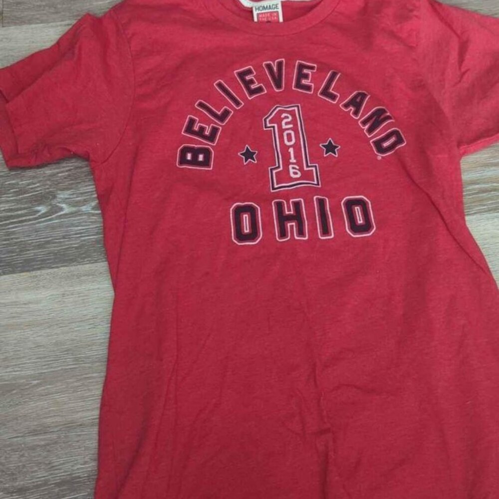 HOMAGE Cleveland “believe land” unisex tshirt size‎ small